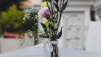 Flowers bouquet vase 4k wallpaper