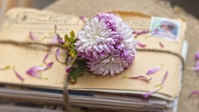 Letters flowers garter 4k wallpaper
