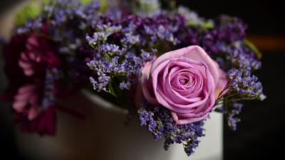 Rose bouquet composition 4k wallpaper