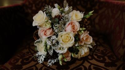 Roses bouquet composition decoration image 4k wallpaper