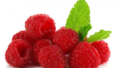Raspberry branches leaves juicy 4k wallpaper
