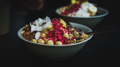 Salad nuts berries 4k wallpaper