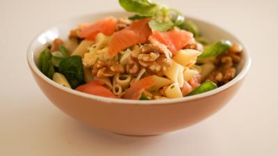 Salad pasta meat vegetables 4k wallpaper