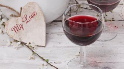 Table glasses wine red heart 4k wallpaper