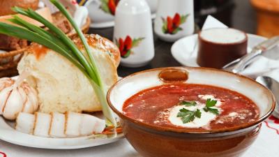 Table ukraine soup sour cream onion bacon composition towel 4k wallpaper