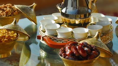 Tea dried fruit nuts raisins breakfast 4k wallpaper