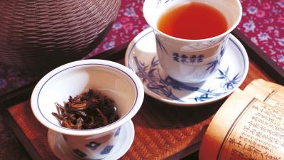 Tea hieroglyph cup tea leaves 4k wallpaper