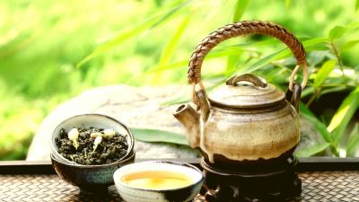 Tea teapot cup petals 4k wallpaper