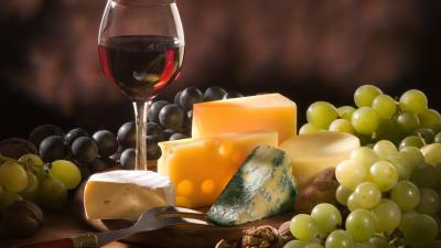 Wine grapes cheese variety 4k wallpaper