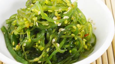 Algae plate dish table 4k wallpaper