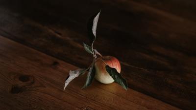 Apple leaves fruit 4k wallpaper