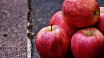 Apples fruit ripe eating 4k wallpaper