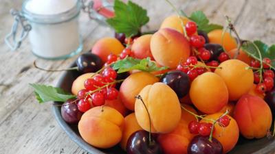 Apricots cherries currants fruit berries 4k wallpaper