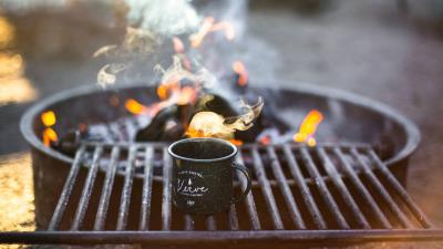 Barbecue fire cup flames 4k wallpaper