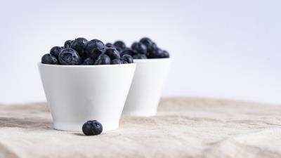 Blueberries berries bowl 4k wallpaper