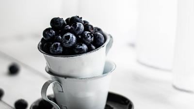 Blueberries cups berries 4k wallpaper