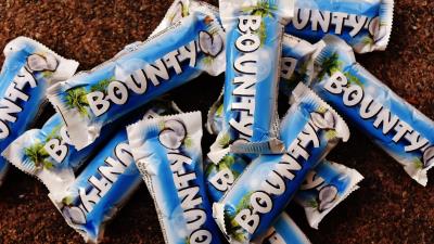 Bounty coconut candy sweets 4k wallpaper
