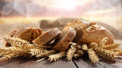 Bread ears table bokeh slices 4k wallpaper