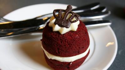 Cake dessert cream 4k wallpaper