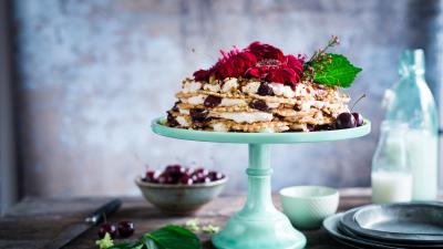 Cake waffles flower berries 4k wallpaper