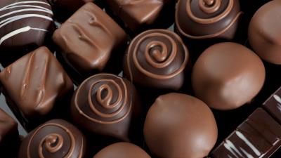 Chocolate box candies allsorts patterns sweet 4k wallpaper