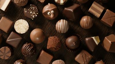 Chocolate candies table allsorts eye 4k wallpaper