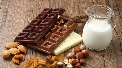 Chocolate nuts milk 4k wallpaper