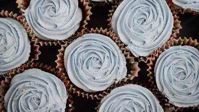 Cupcakes cream cake 4k wallpaper