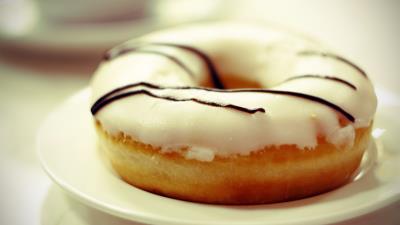 Donut sweet glaze chocolate plat 4k wallpaper
