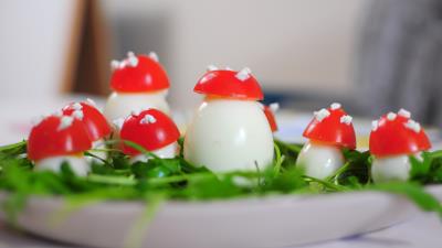 Eggs tomatoes decoration snack 4k wallpaper