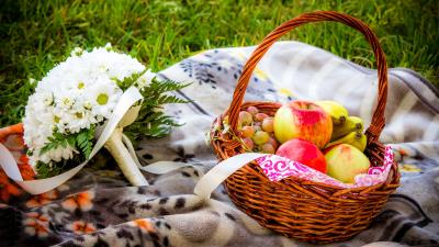 Flowers basket apples bunch 4k wallpaper