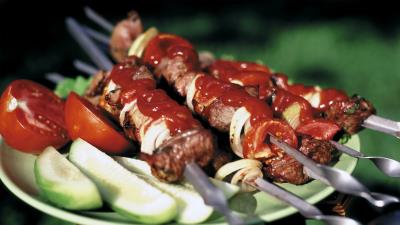 Food kebab meat tomato sauce vegetables cucumbers tomatoes skewers 4k wallpaper