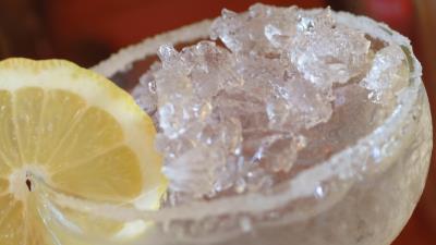 Glass ice lemon 4k wallpaper