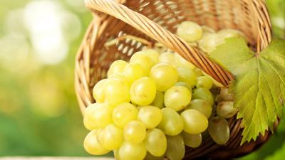 Grapes basket fruit 4k wallpaper