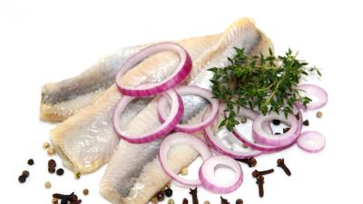 Herring fish onion 4k wallpaper