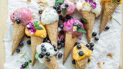 Ice cream cake dessert berries 4k wallpaper