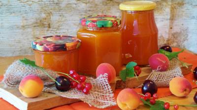 Jam apricots cherries currants 4k wallpaper