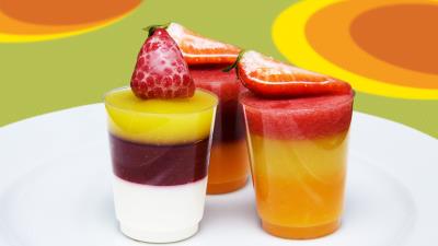 Jellies fruit glasses three strawberries 4k wallpaper