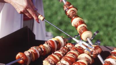 Kebabs meat skewers grill hands 4k wallpaper