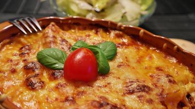 Lasagna cheese tomatoes appetizing 4k wallpaper