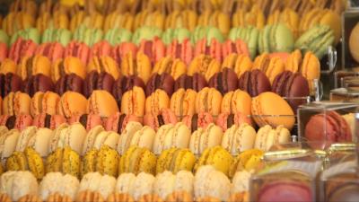 Macaron cookies pastries desserts frosting 4k wallpaper