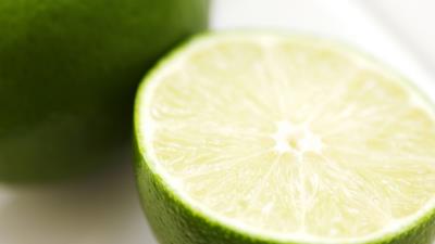 Me cut close u 4k wallpaper