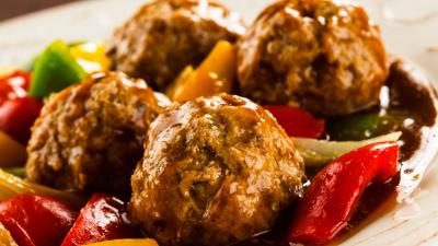 Meatballs peppers sauce plate 4k wallpaper