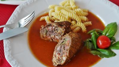Meatloaf pasta vegetables sauce 4k wallpaper