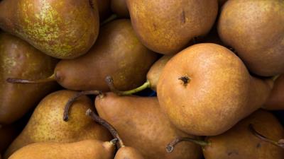 Pears fruit ripe 4k wallpaper