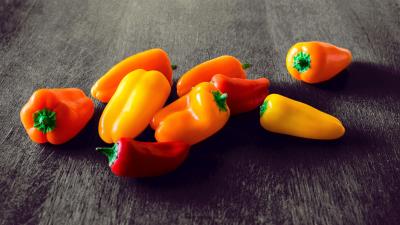 Peppers vegetables still life 4k wallpaper