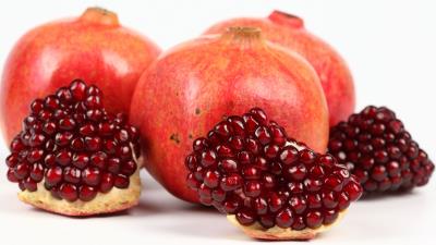 Pomegranate berries ripe frui 4k wallpaper