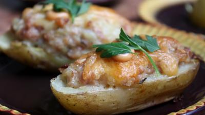 Potatoes baked stuffing greens 4k wallpaper