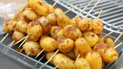 Potatoes barbecue crust camping 4k wallpaper