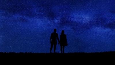 Couple silhouettes starry sky photo 4k wallpaper